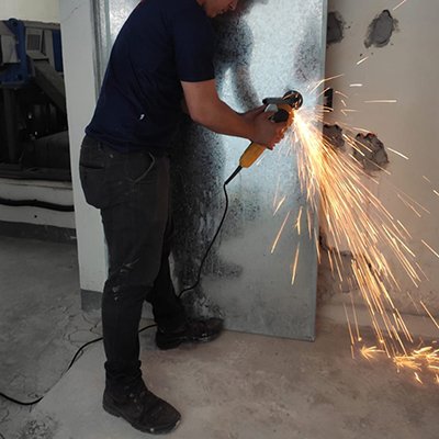 Manutenção de porta corta fogo na Vila Prudente