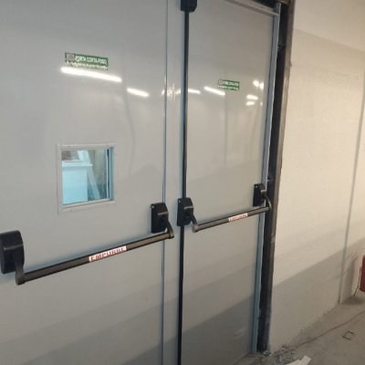 Porta Corta Fogo com Visor P120